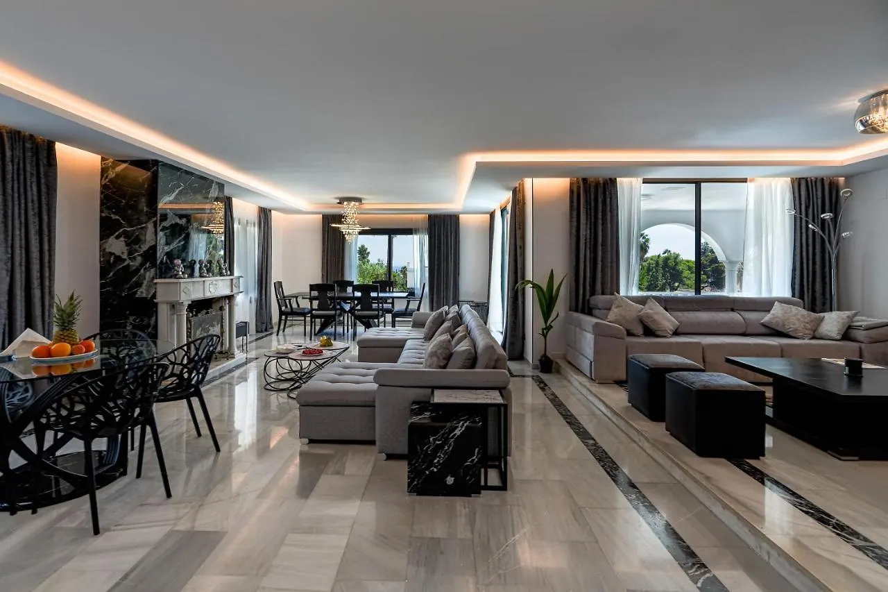 Villa 27 Nueva Andalucia Puerto Banus Marbella