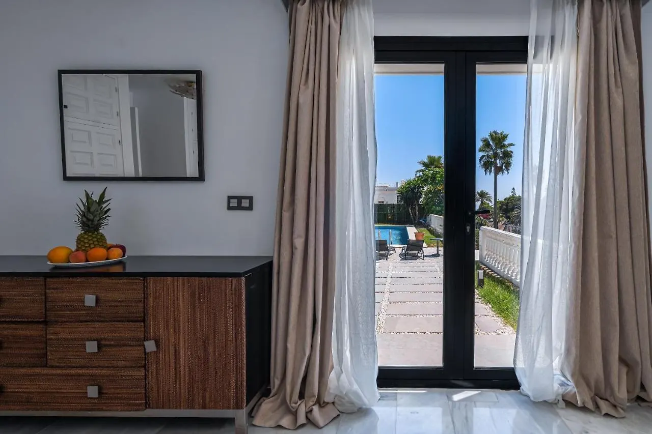 Villa 27 Nueva Andalucia Puerto Banus Marbella