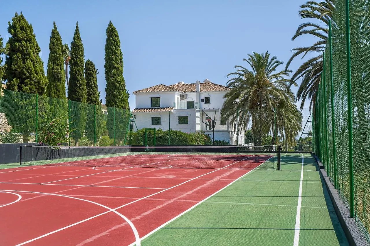 Villa 27 Nueva Andalucia Puerto Banus Marbella
