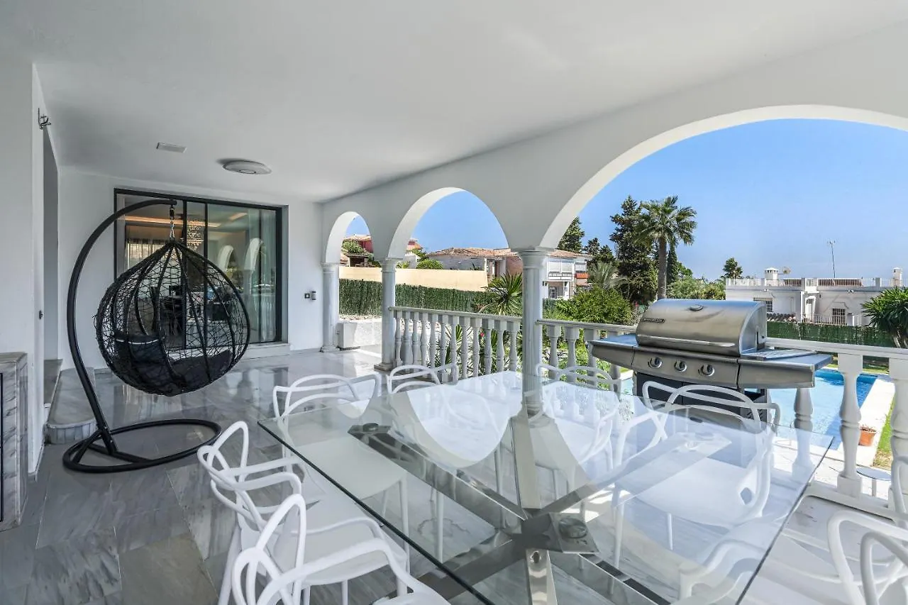 Villa 27 Nueva Andalucia Puerto Banus Marbella