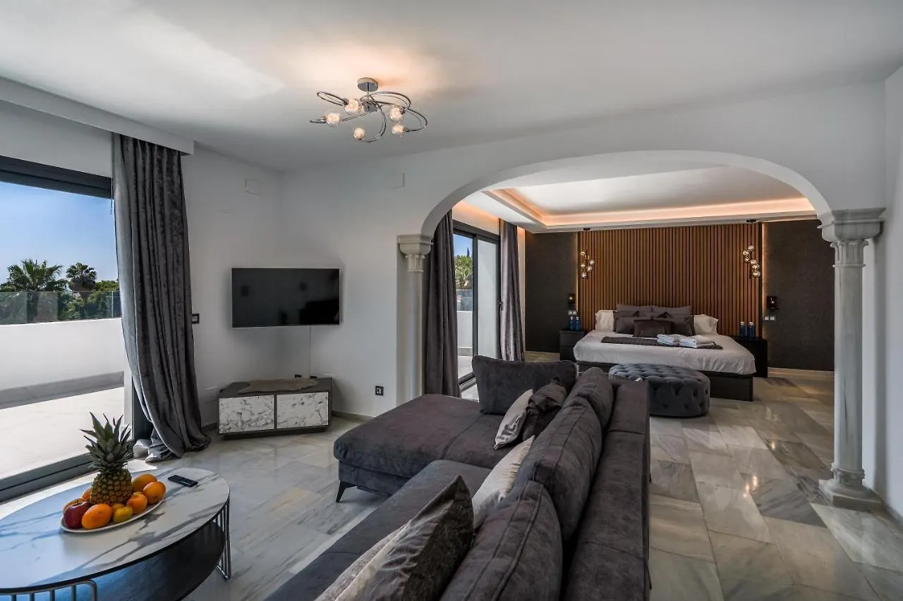 Villa 27 Nueva Andalucia Puerto Banus Marbella 0*,