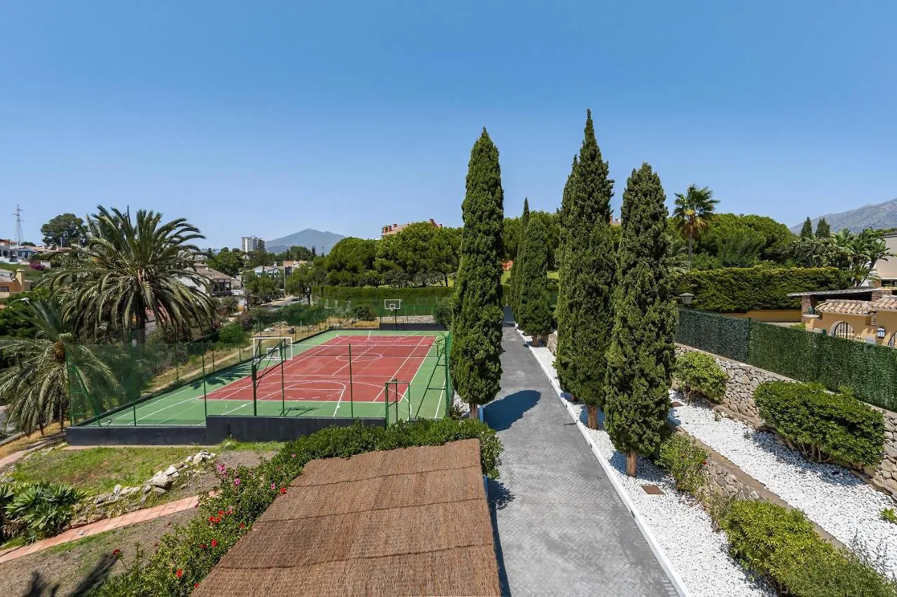 Villa 27 Nueva Andalucia Puerto Banus Marbella 0*,