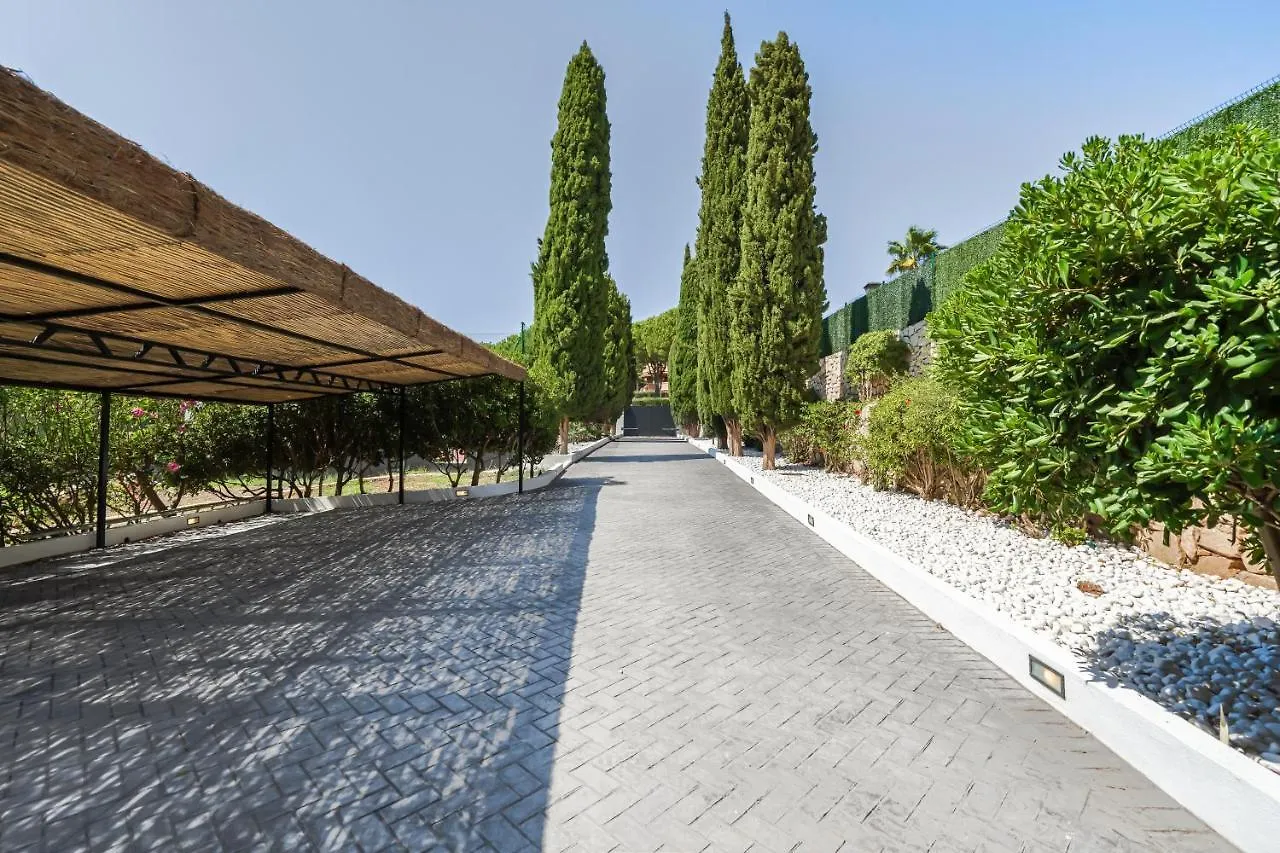 Villa 27 Nueva Andalucia Puerto Banus Marbella